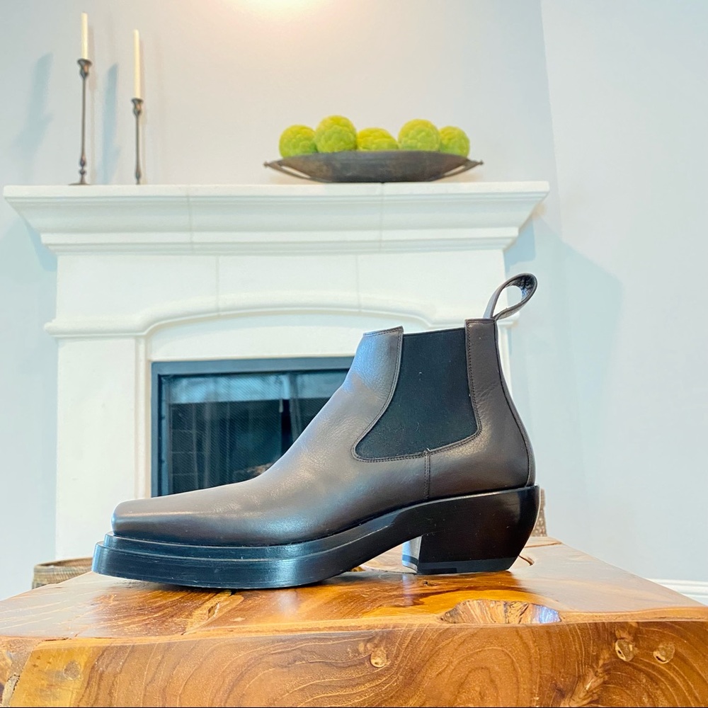 Bottega Veneta Lean Square Toe Boots - Picture 3 of 16